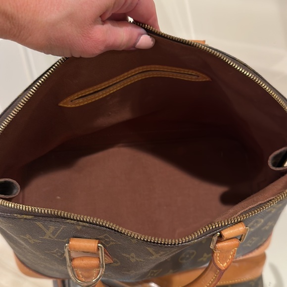 Louis Vuitton handbag - Picture 7 of 12